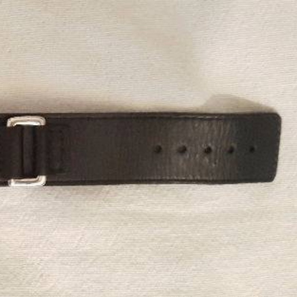 ⚡SOLD⚡ GUESS Genuine Black Leather and Silver Cuff - Picture 3 of 3